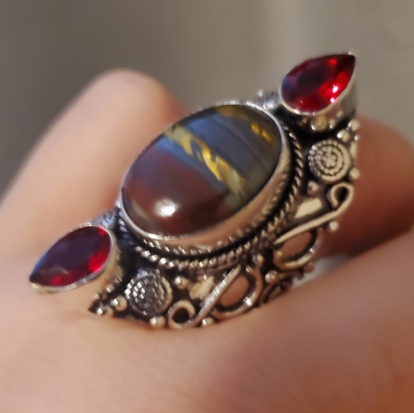 New Iron Tiger Eye and Garnet 925 Silver Ring. - Picture 3 of 7